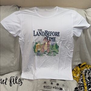 The Land Before Time White Graphic T-Shirt size medium New